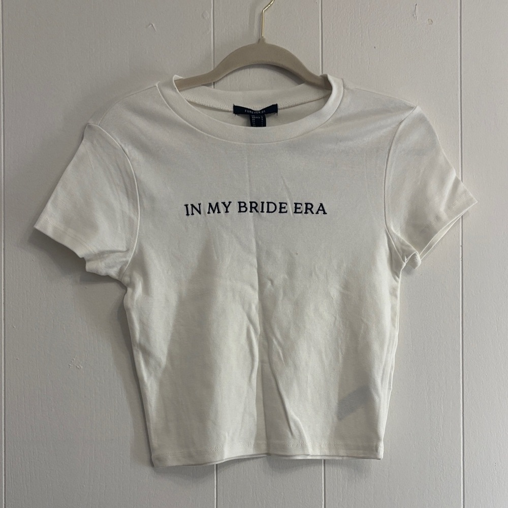 BRAND NEW Forever 21 White Crop Top